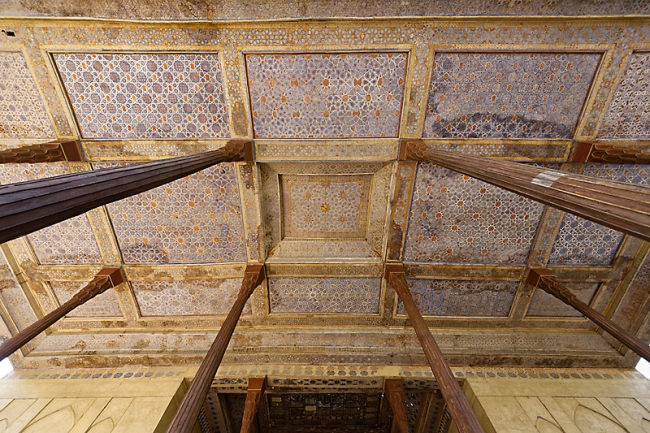 Ispahan-Palais des 40 colonnes-098